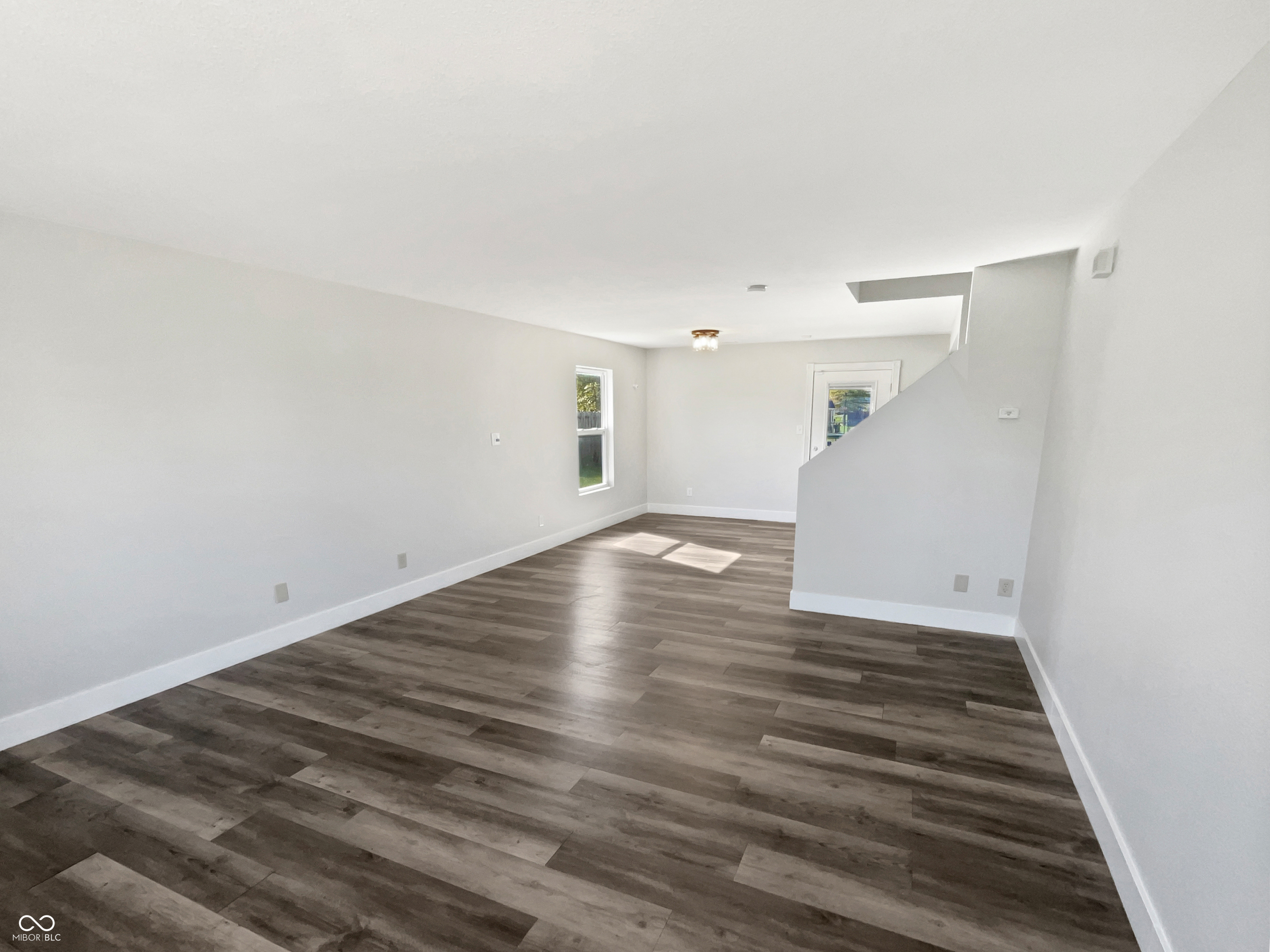 1654 Carriage Circle
