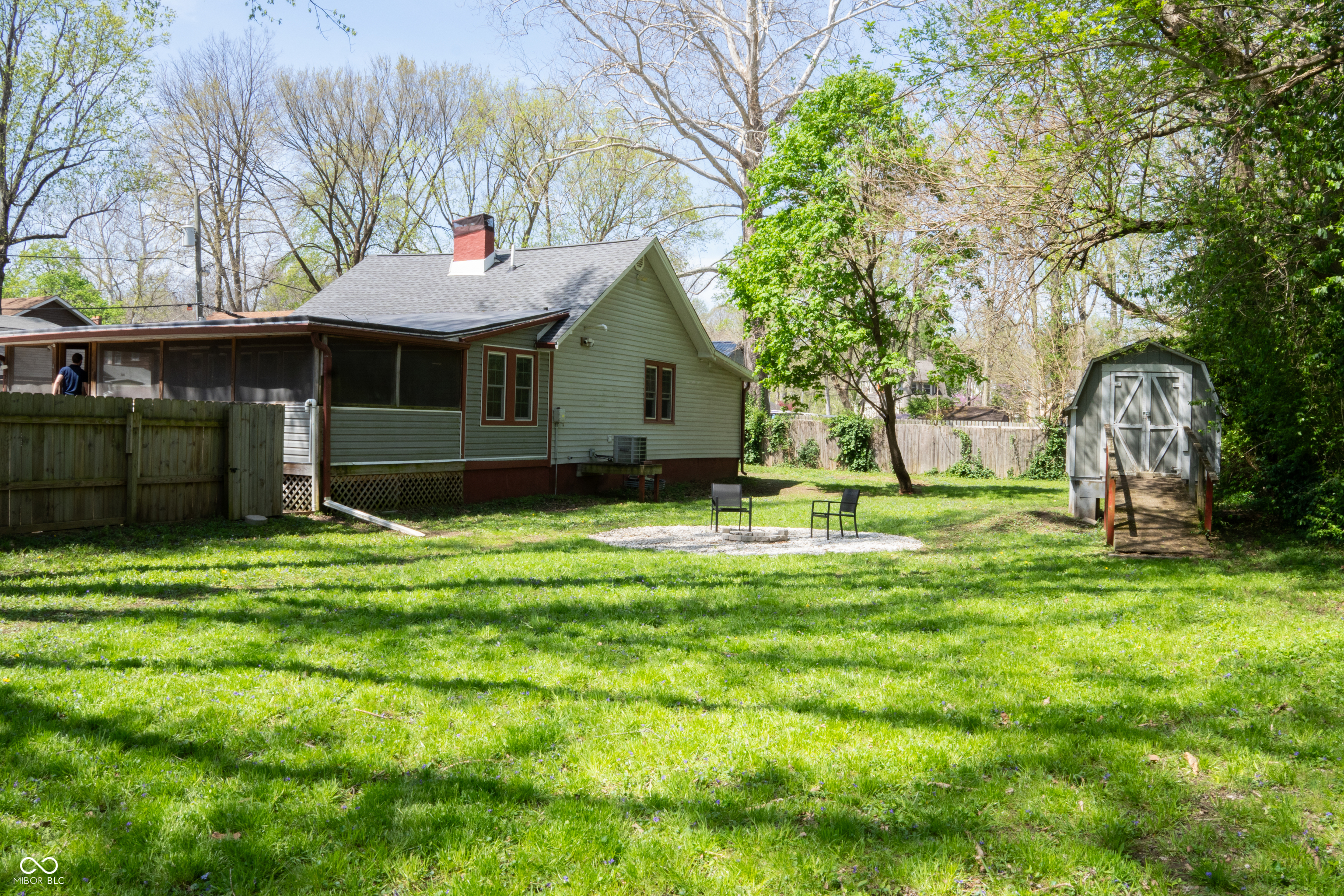 1410 E 75th Street