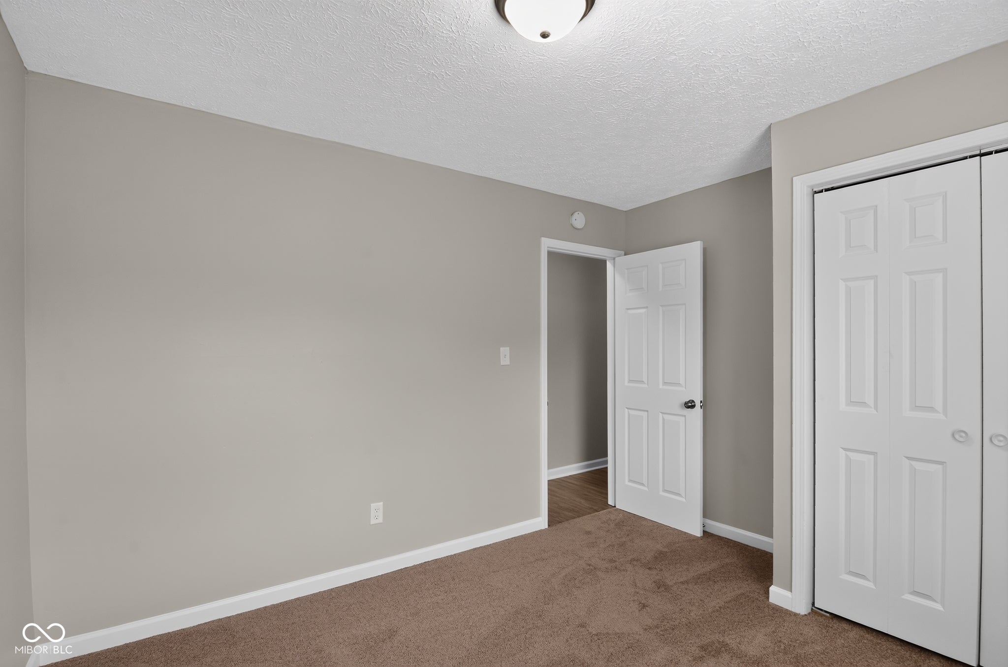 5631 Yucatan Drive