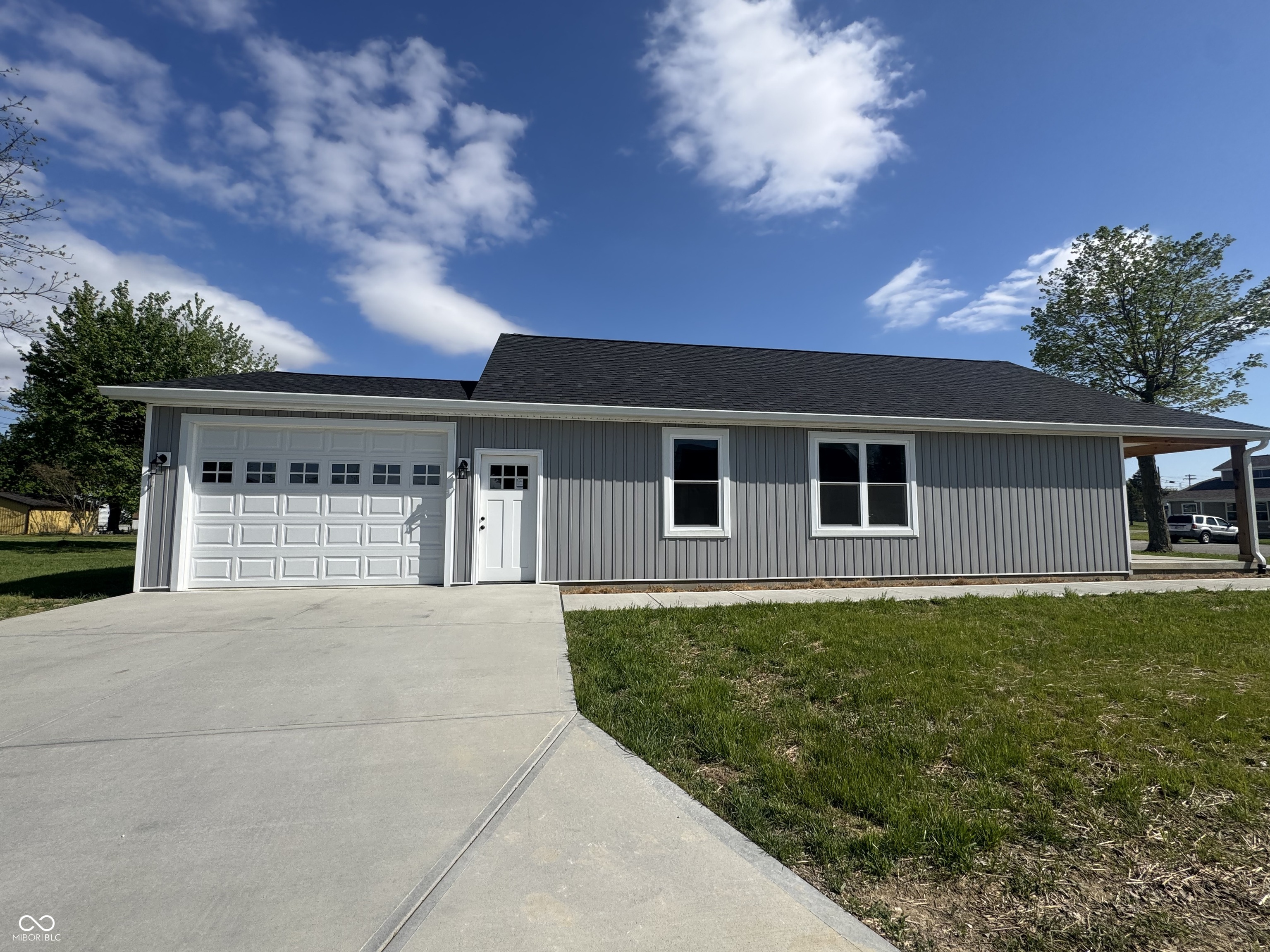 1001 N Carver Street