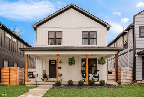 Photo of 2043 Columbia Avenue, Indianapolis, IN 46202 (MLS # 22086863)