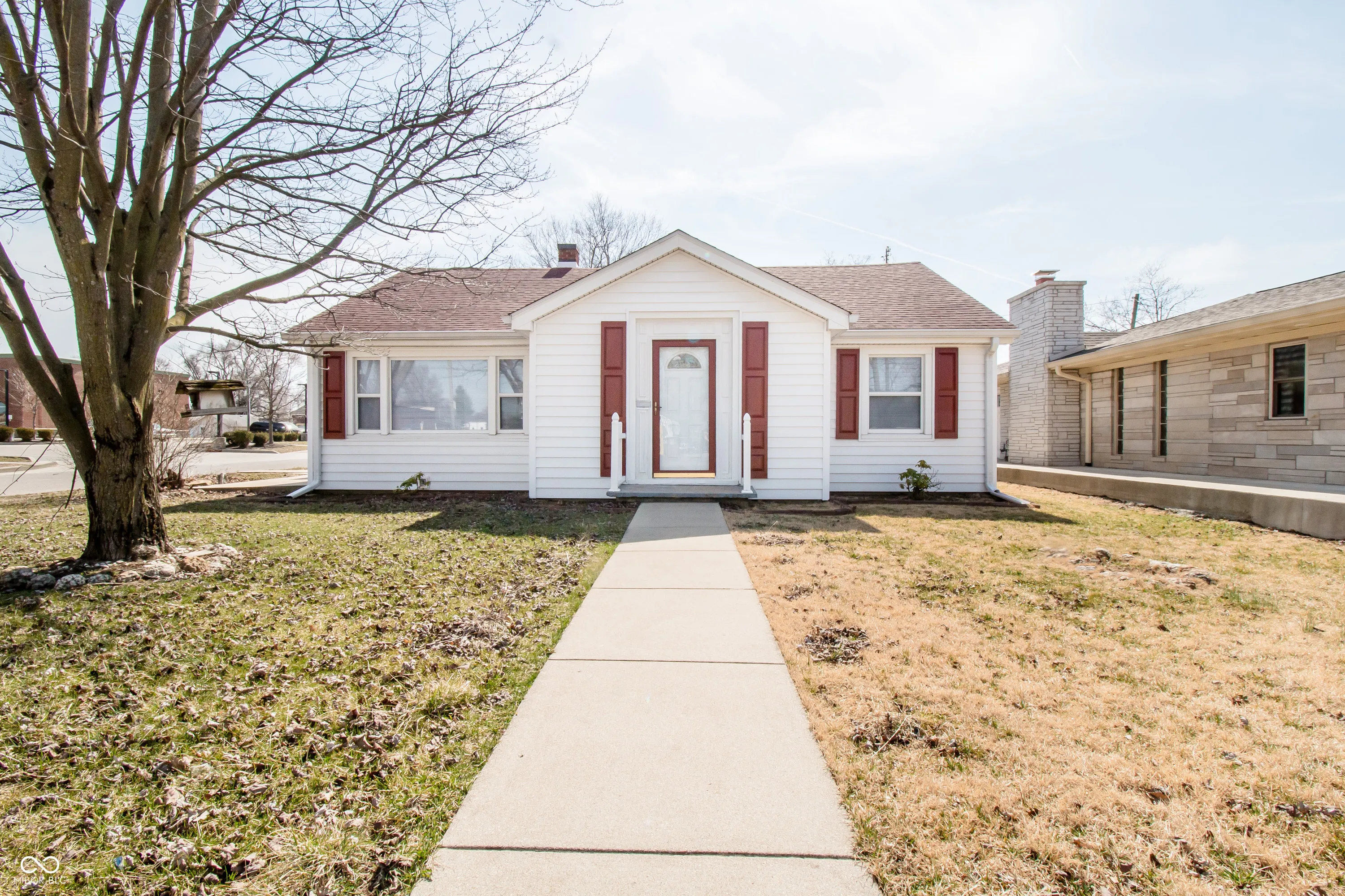 Columbus, Indiana 47201, United States, 2 Bedrooms Bedrooms, ,1 BathroomBathrooms,Residential,Pending,87761