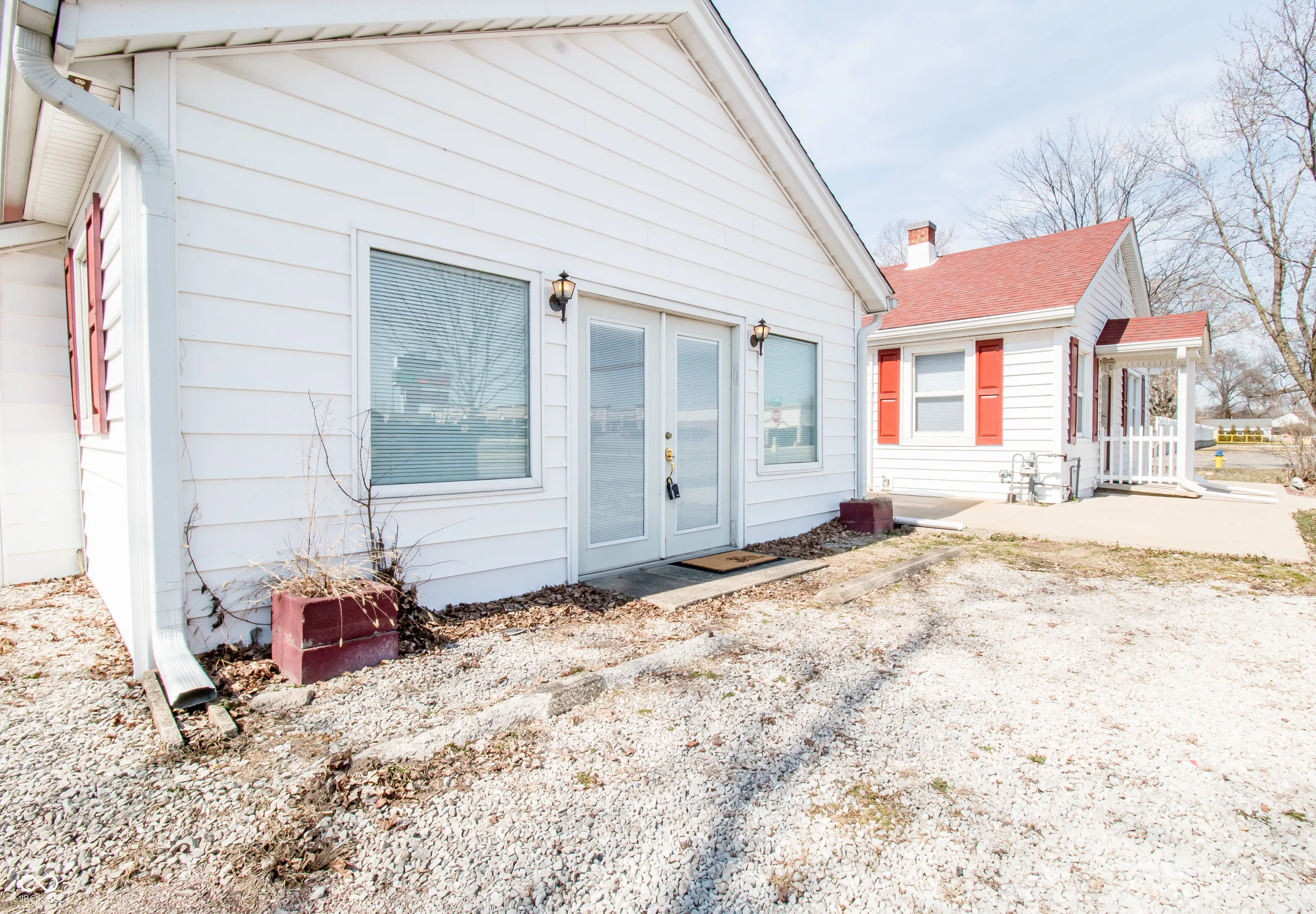 Columbus, Indiana 47201, United States, 2 Bedrooms Bedrooms, ,1 BathroomBathrooms,Residential,Pending,87761