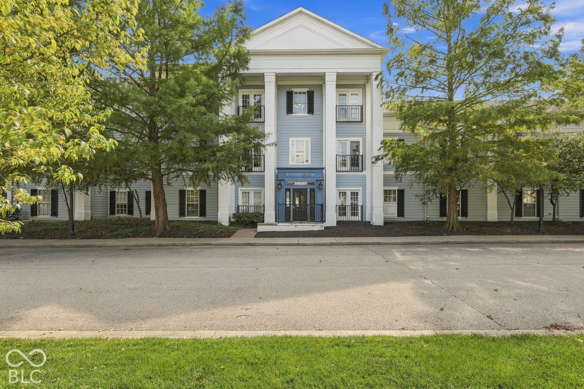 2121 Grenville Street 3A