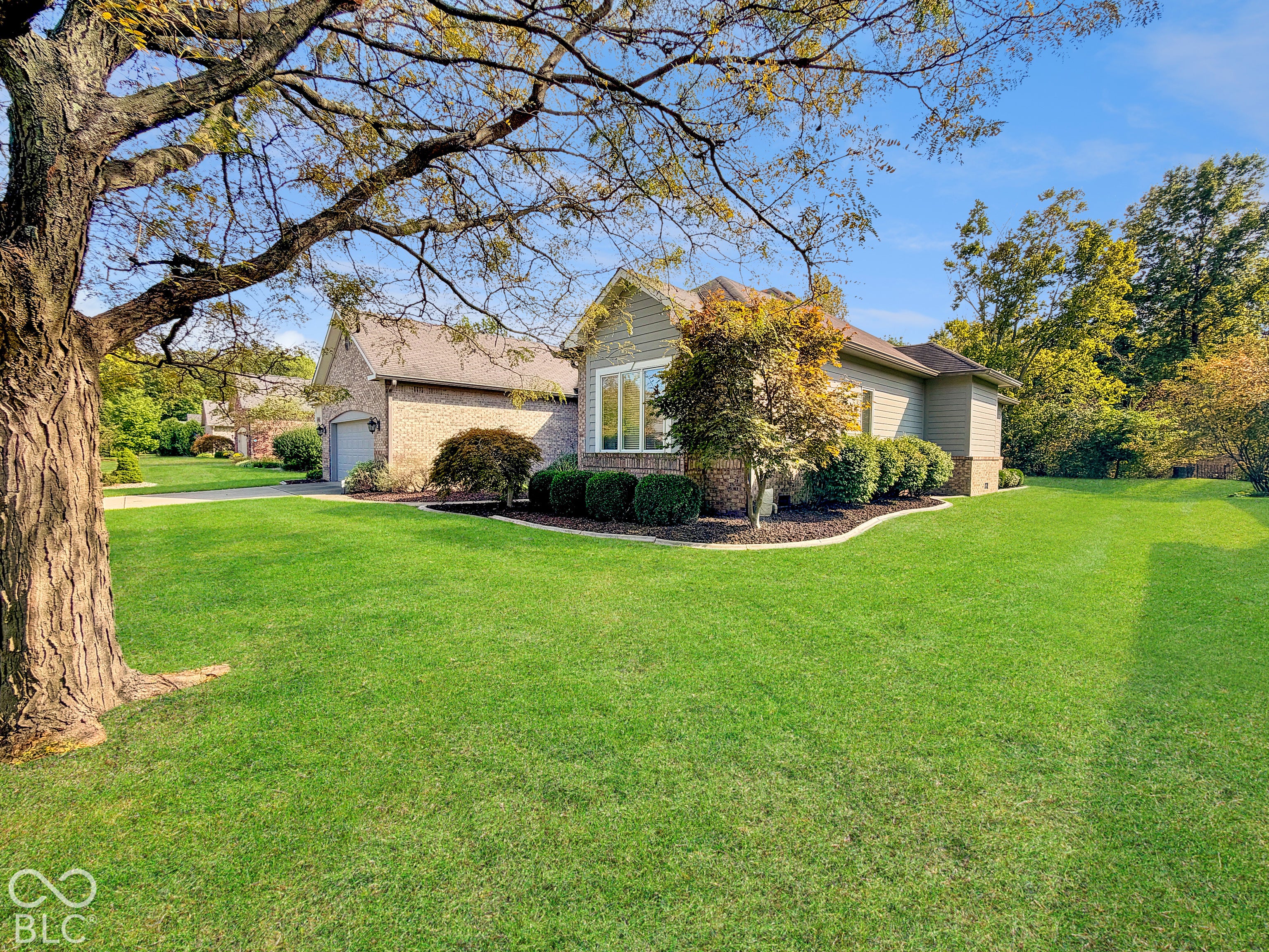 7327 Catboat Court