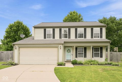 Photo of 3318 Redbud Court, Westfield, IN 46074 (MLS # 22112658)
