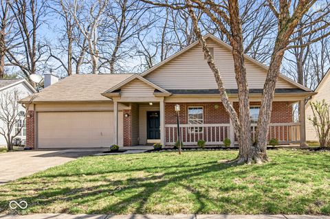 Photo of 5717 Periwinkle Lane, Indianapolis, IN 46220 (MLS # 22089400)