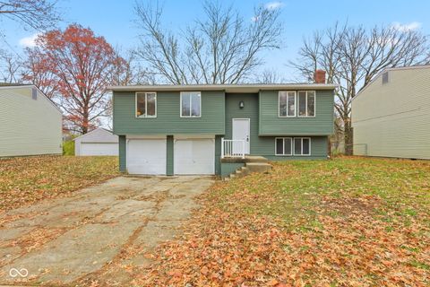 Photo of 2815 Rouark Circle, Indianapolis, IN 46229 (MLS # 22074235)