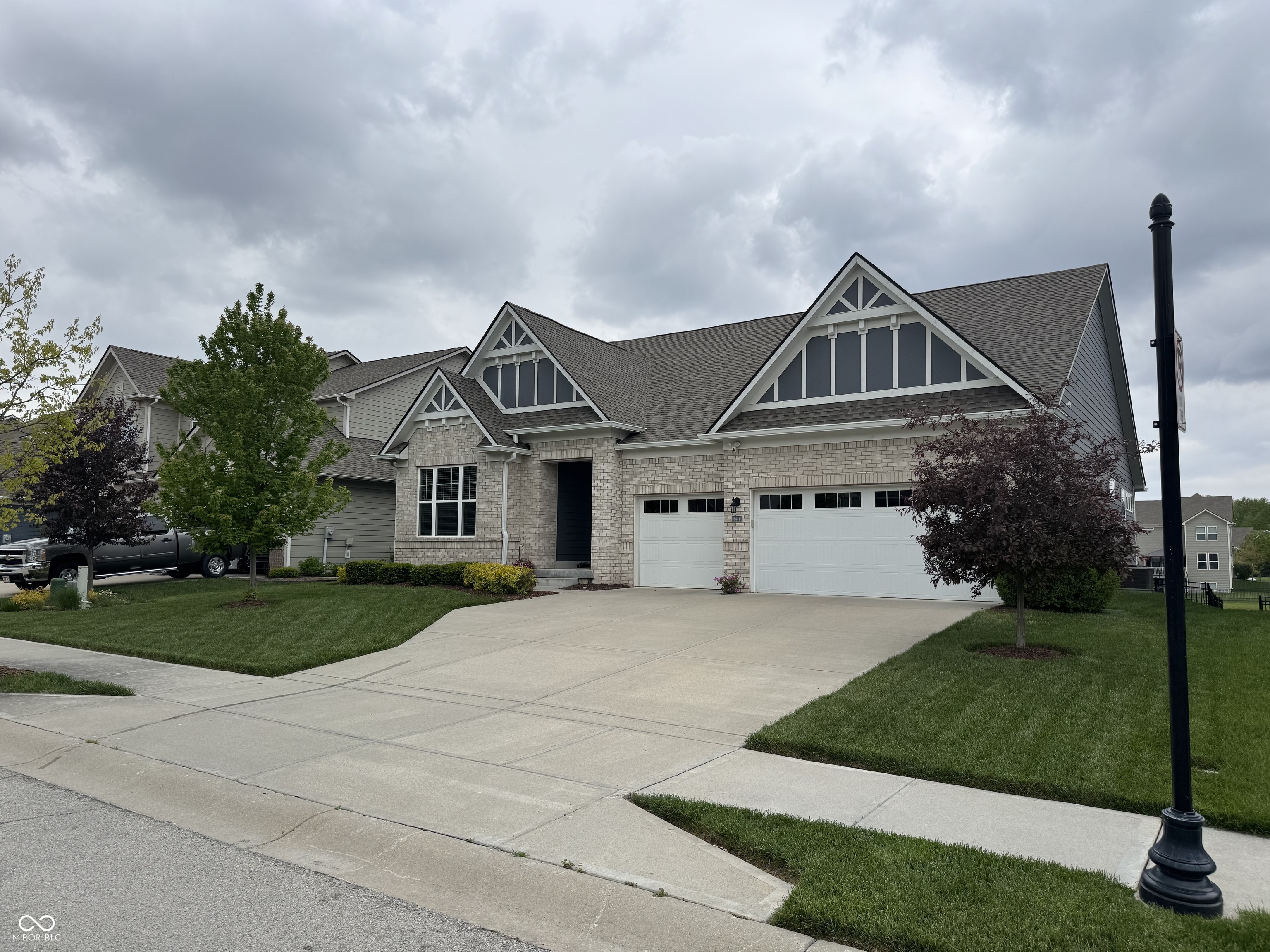 5447 Forest Glen Drive