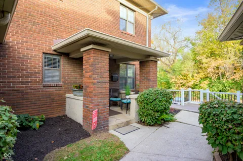 520 Sutherland Avenue Unit E, Indianapolis, IN 46205 - MLS#: 22009091