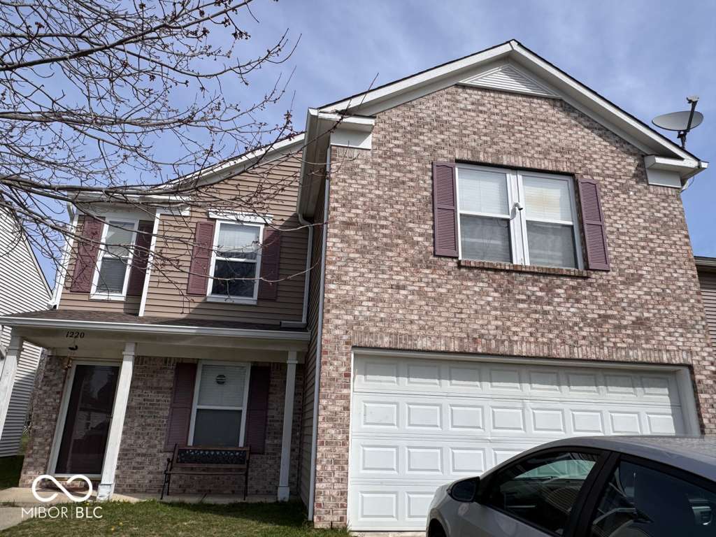 1220 N Aberdeen Drive