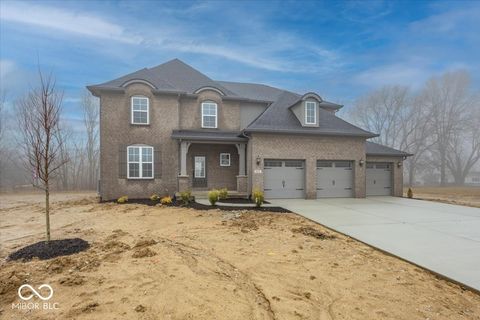 1914 Delp Court Avon IN 46123