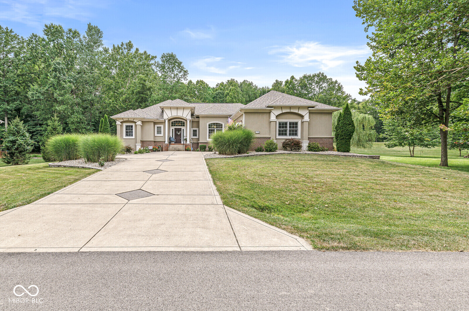 2710 Grey Fox Drive