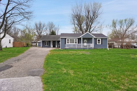 Photo of 4633 Shelbyville Road, Indianapolis, IN 46237 (MLS # 22093051)