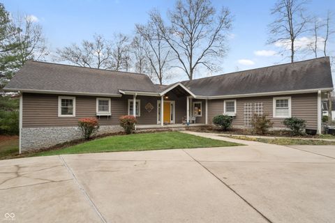 5111 S Poplar Drive Columbus IN 47201