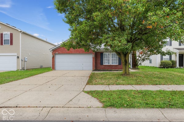 10335 CARRINGTON WAY, INDIANAPOLIS, IN 46234 - Image f166ec35b8a133d5aefd4ec5d9abb844/3611277824