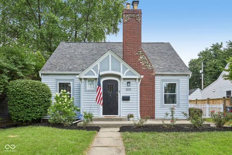 Photo of 6379 N Park Avenue, Indianapolis, IN 46220 (MLS # 22114937)