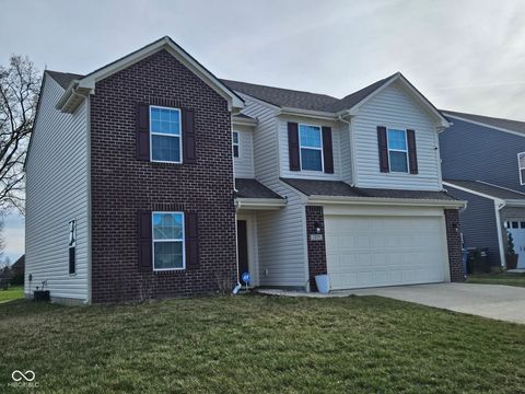 Photo of 12075 Country Side Drive, Indianapolis, IN 46229 (MLS # 22088513)