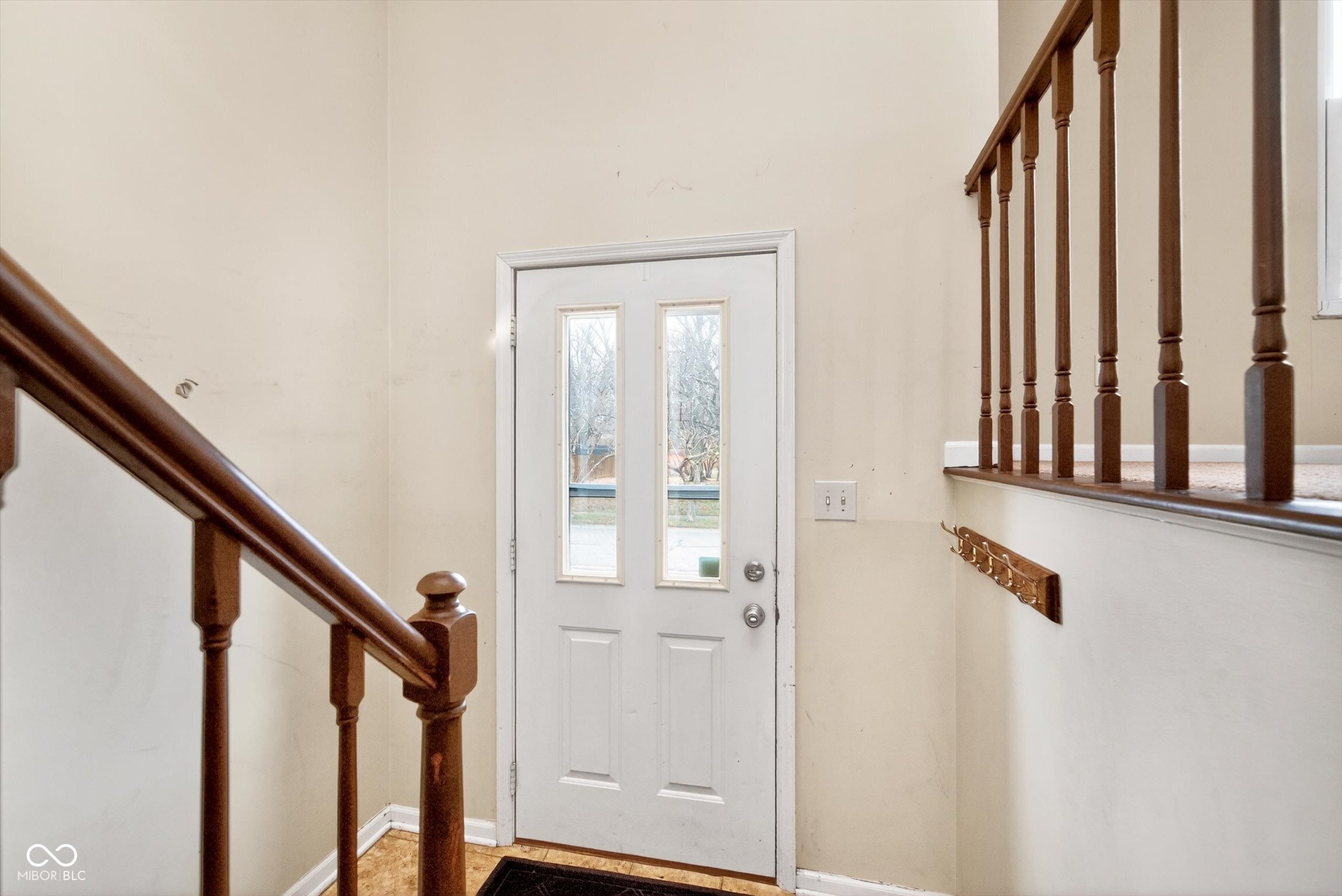 11495 Crestview Drive