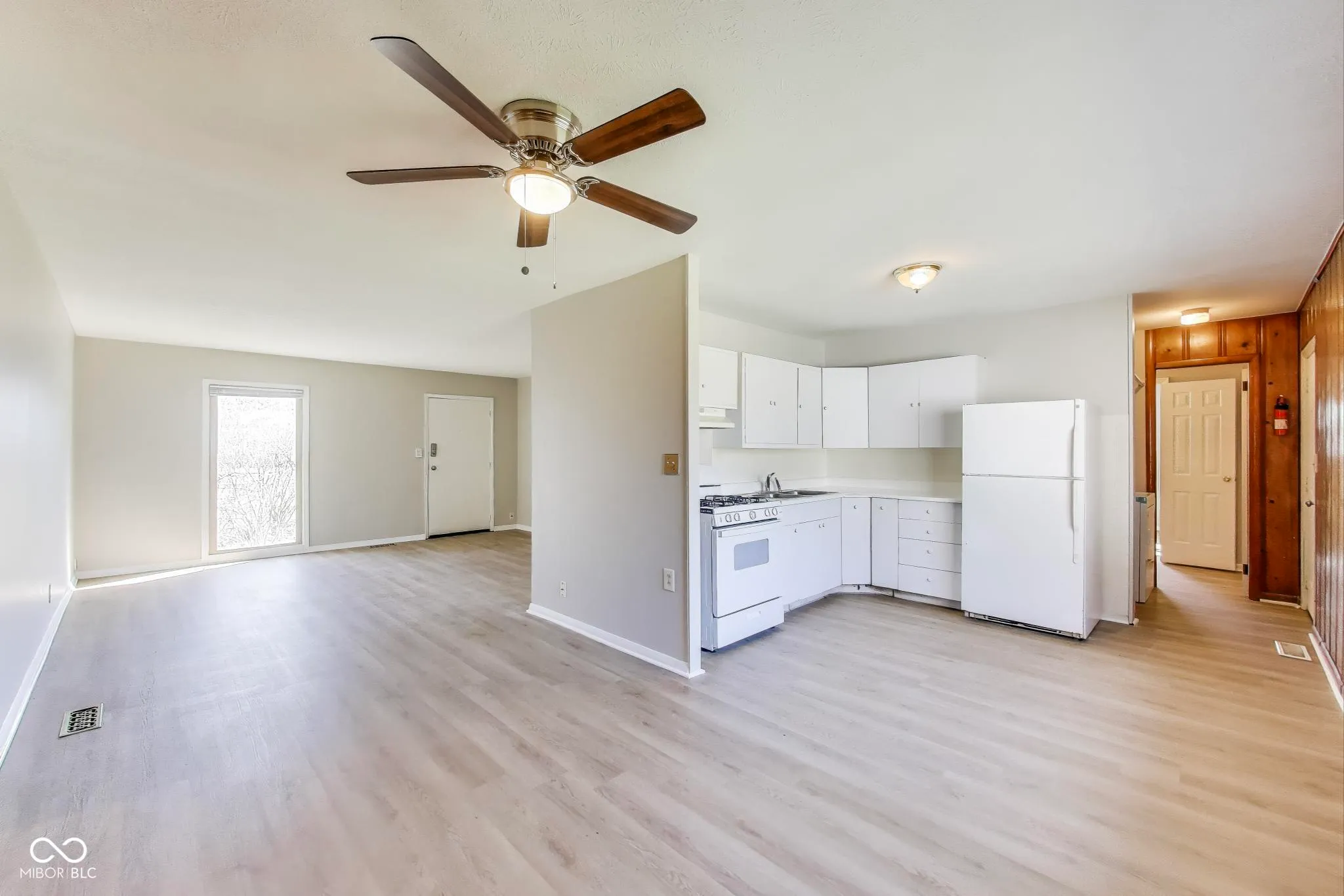 Indianapolis, Indiana 46219, United States, 4 Bedrooms Bedrooms, ,2 BathroomsBathrooms,Residential,Active,96879