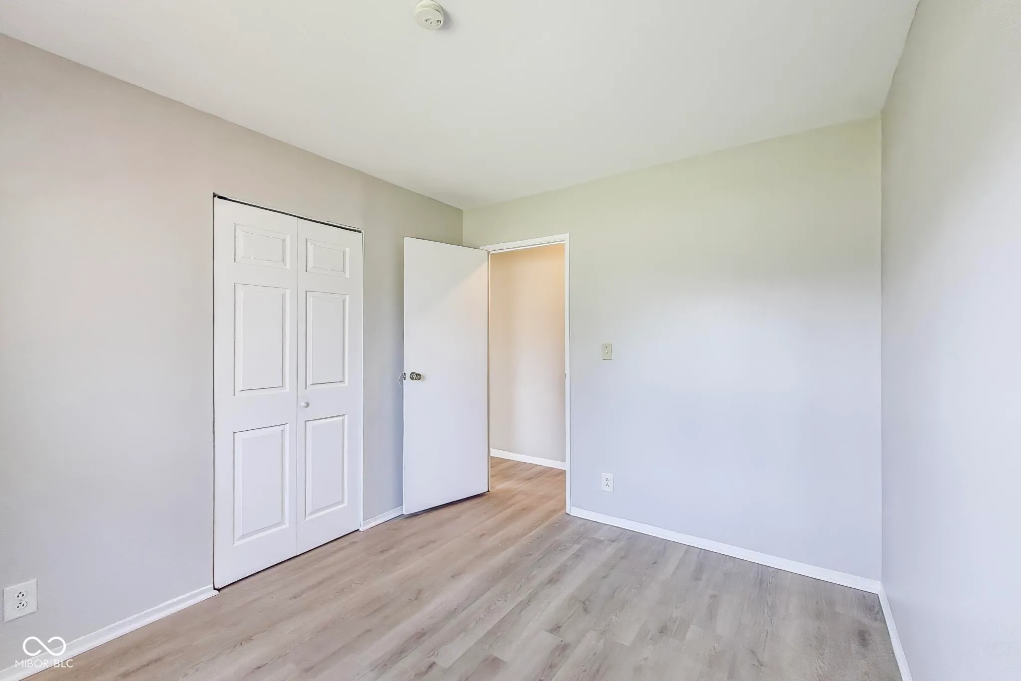 Indianapolis, Indiana 46219, United States, 4 Bedrooms Bedrooms, ,2 BathroomsBathrooms,Residential,Active,96879