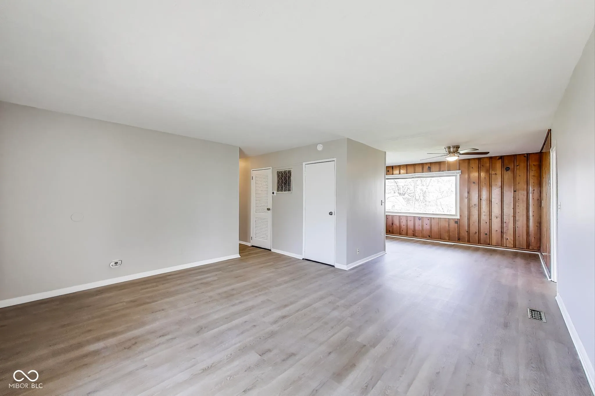 Indianapolis, Indiana 46219, United States, 4 Bedrooms Bedrooms, ,2 BathroomsBathrooms,Residential,Active,96879