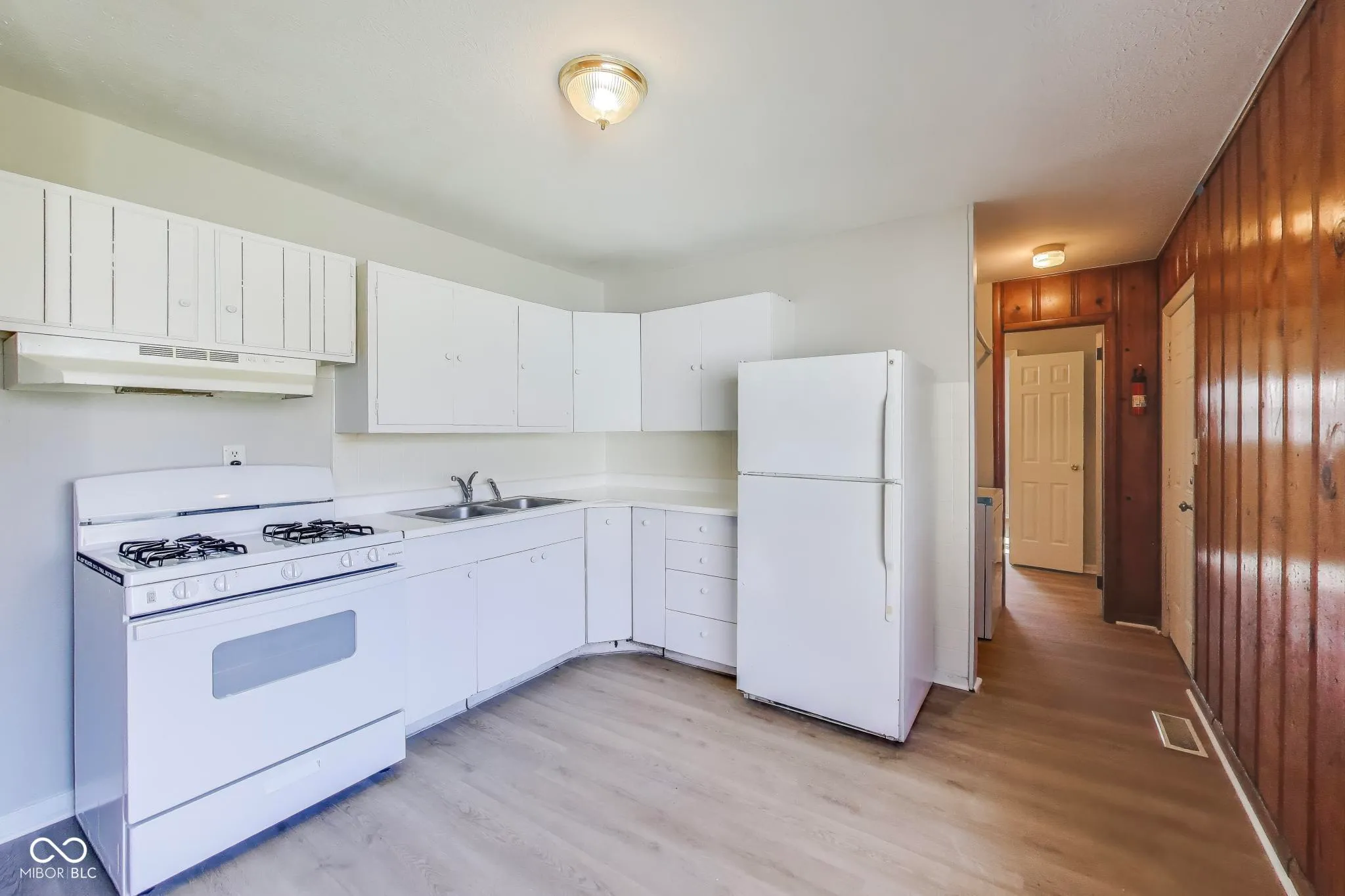 Indianapolis, Indiana 46219, United States, 4 Bedrooms Bedrooms, ,2 BathroomsBathrooms,Residential,Active,96879