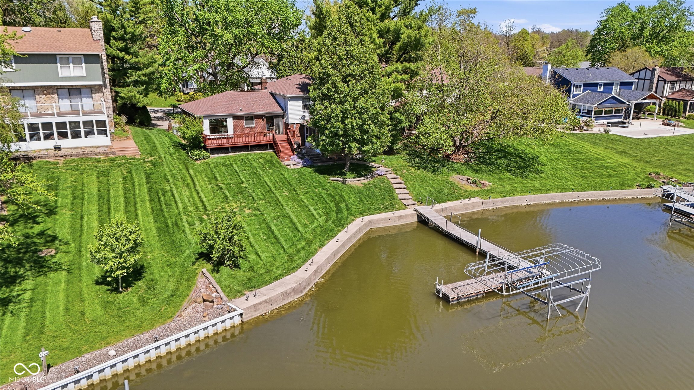 2427 Hawthorn Place
