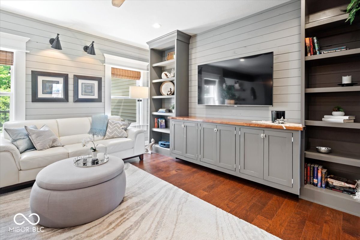 9749 Thorne Cliff Way UNIT 102