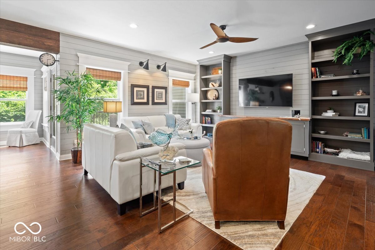 9749 Thorne Cliff Way UNIT 102