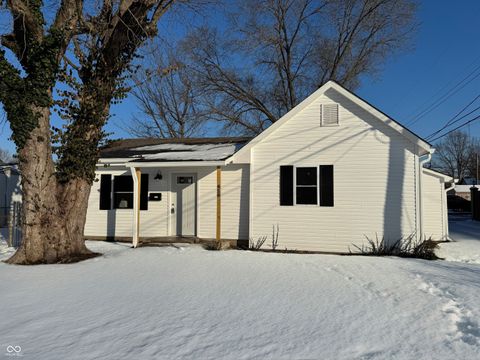 Photo of 459 N Elliott Avenue, Martinsville, IN 46151 (MLS # 22076269)
