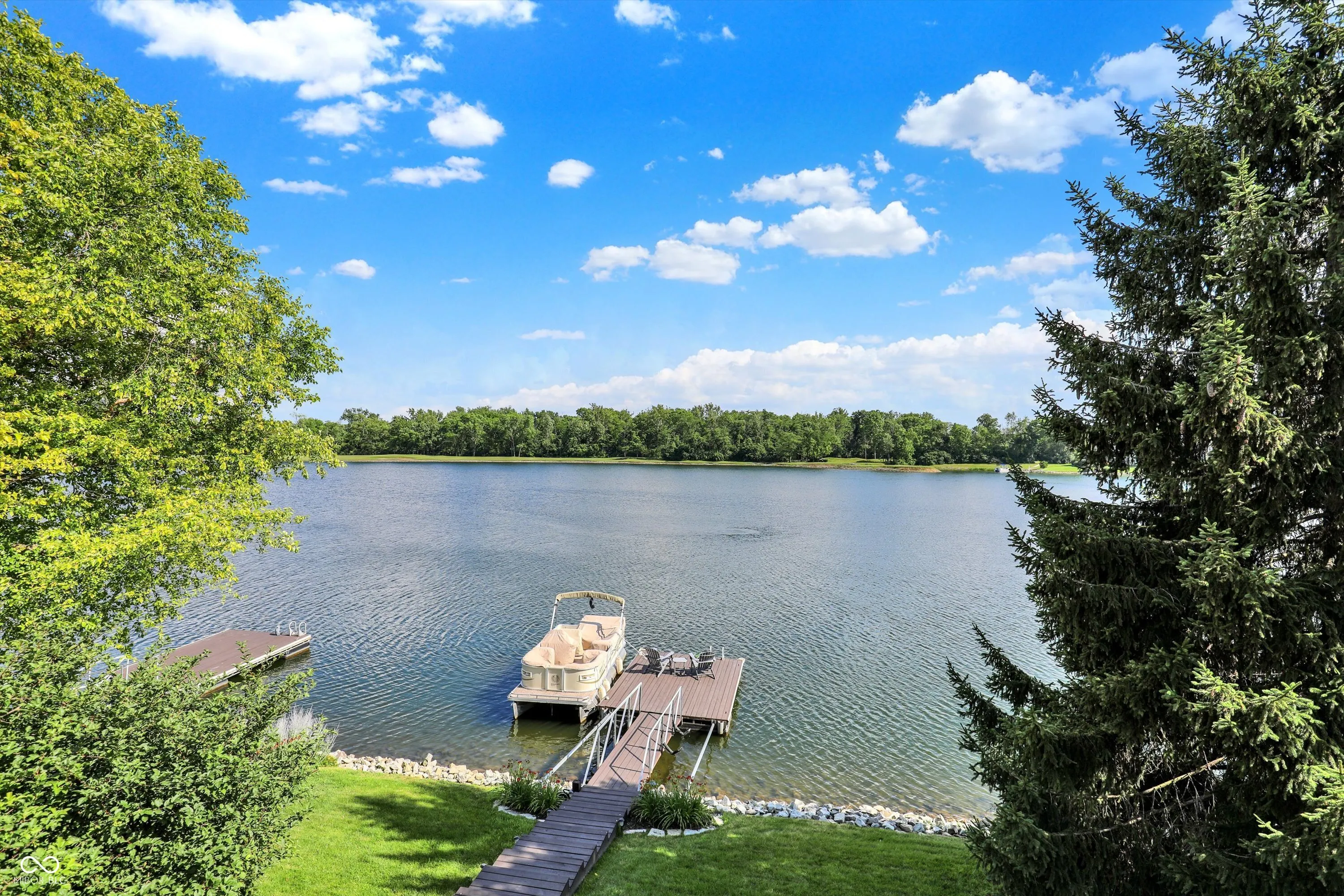 Fishers, Indiana 46037, United States, 3 Bedrooms Bedrooms, ,3 BathroomsBathrooms,Residential,Pending,163254