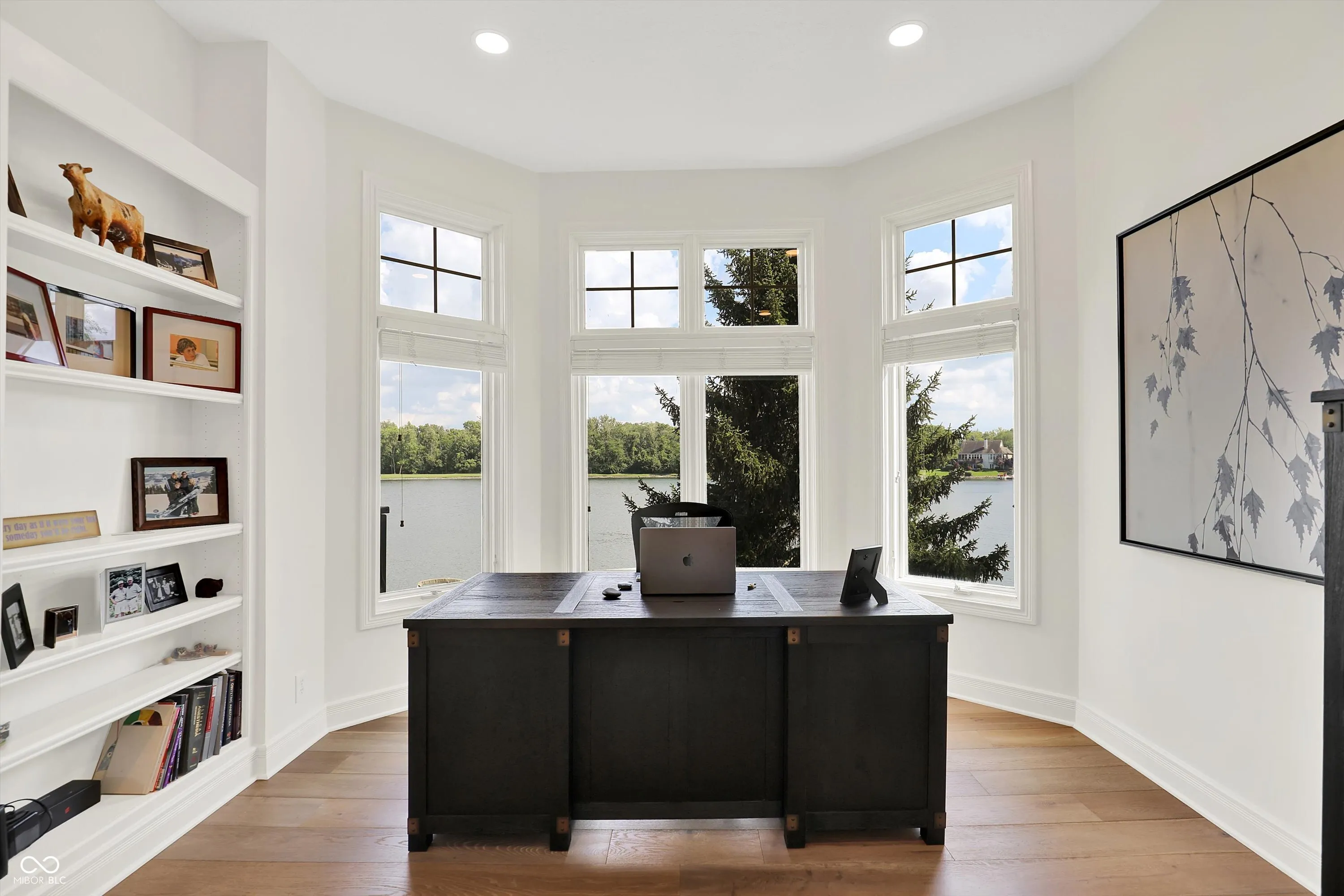 Fishers, Indiana 46037, United States, 3 Bedrooms Bedrooms, ,3 BathroomsBathrooms,Residential,Pending,163254