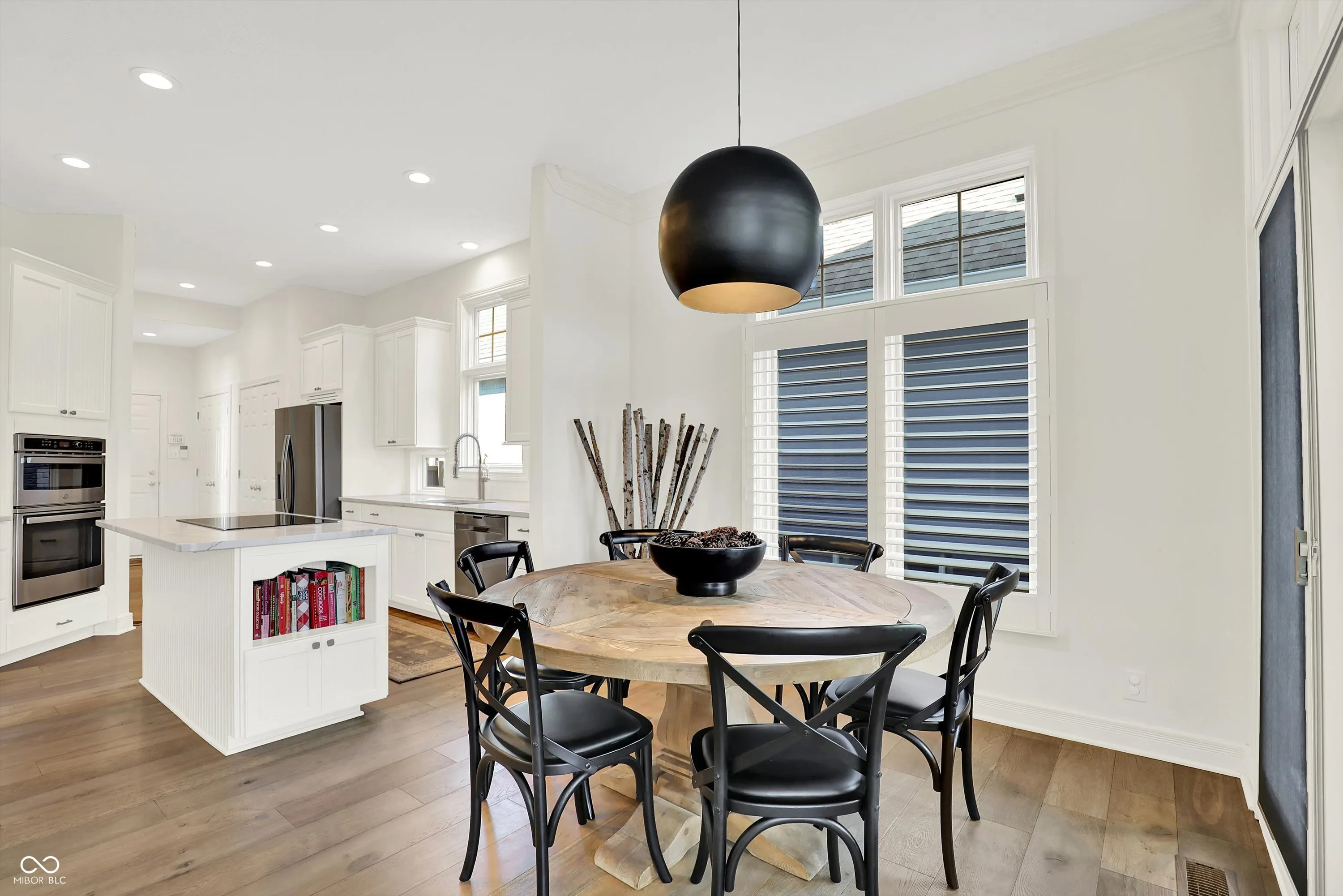 Fishers, Indiana 46037, United States, 3 Bedrooms Bedrooms, ,3 BathroomsBathrooms,Residential,Pending,163254