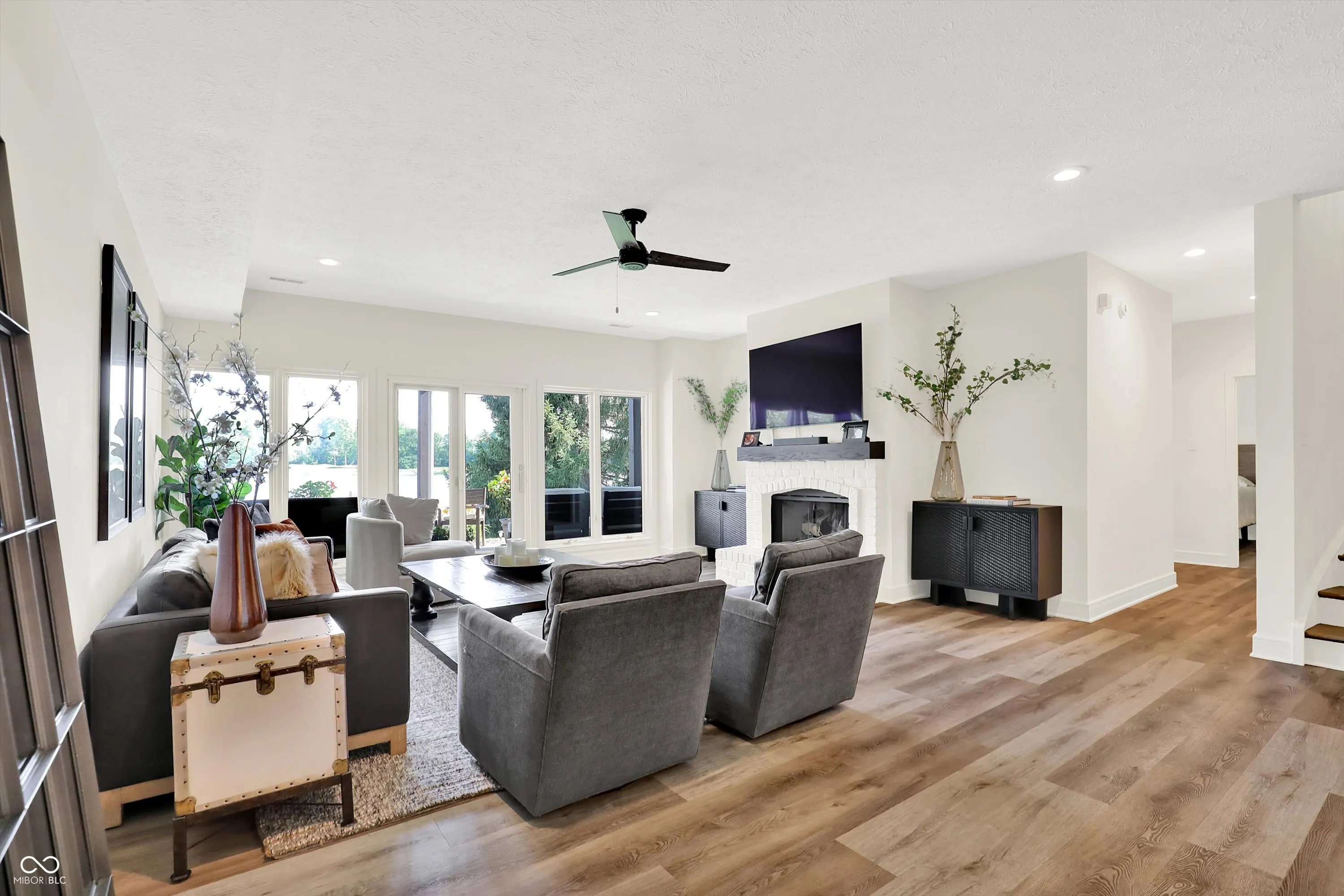 Fishers, Indiana 46037, United States, 3 Bedrooms Bedrooms, ,3 BathroomsBathrooms,Residential,Pending,163254