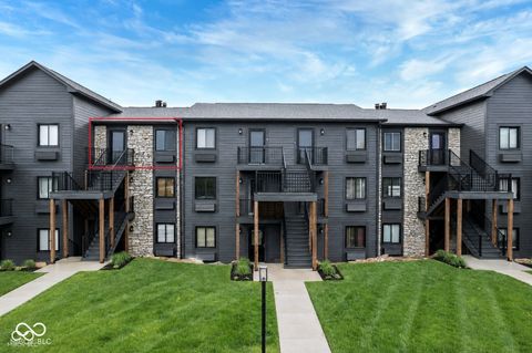 Photo of 102 Clarendon Drive #506, Noblesville, IN 46062 (MLS # 22113646)