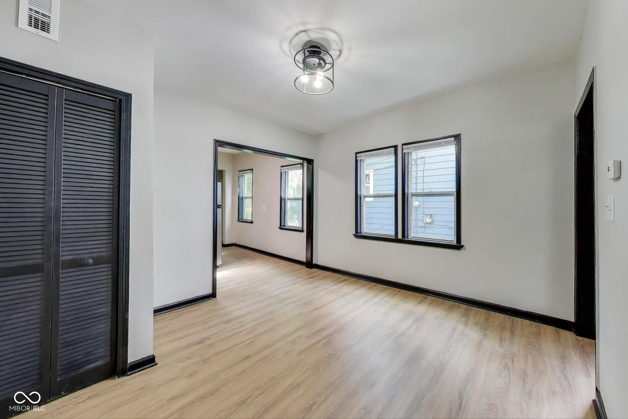 Indianapolis, Indiana 46225, United States, ,Residential,Active,222982