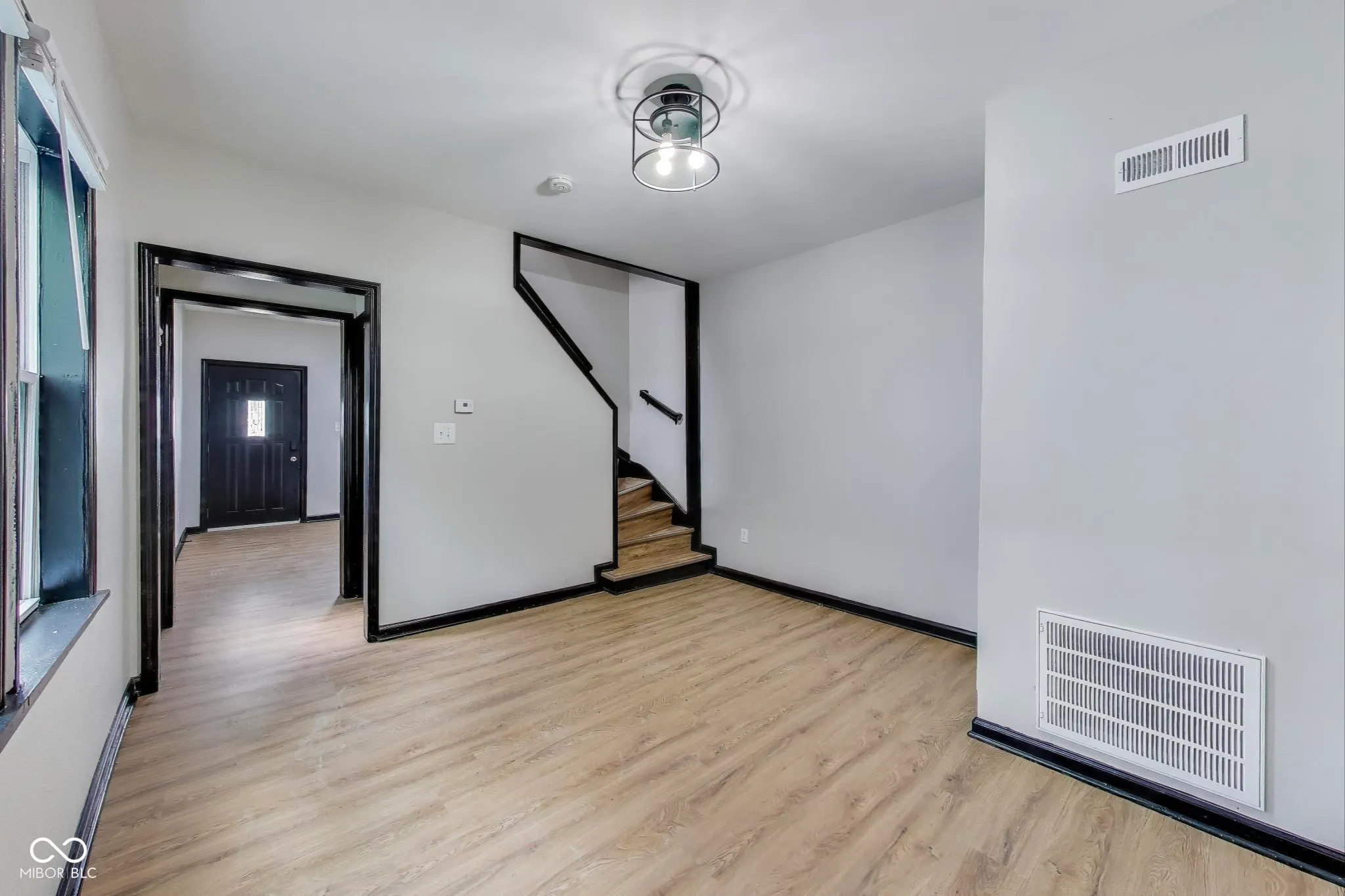 Indianapolis, Indiana 46225, United States, ,Residential,Active,222982