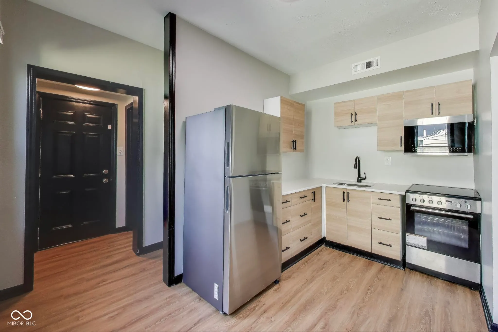 Indianapolis, Indiana 46225, United States, ,Residential,Active,222982