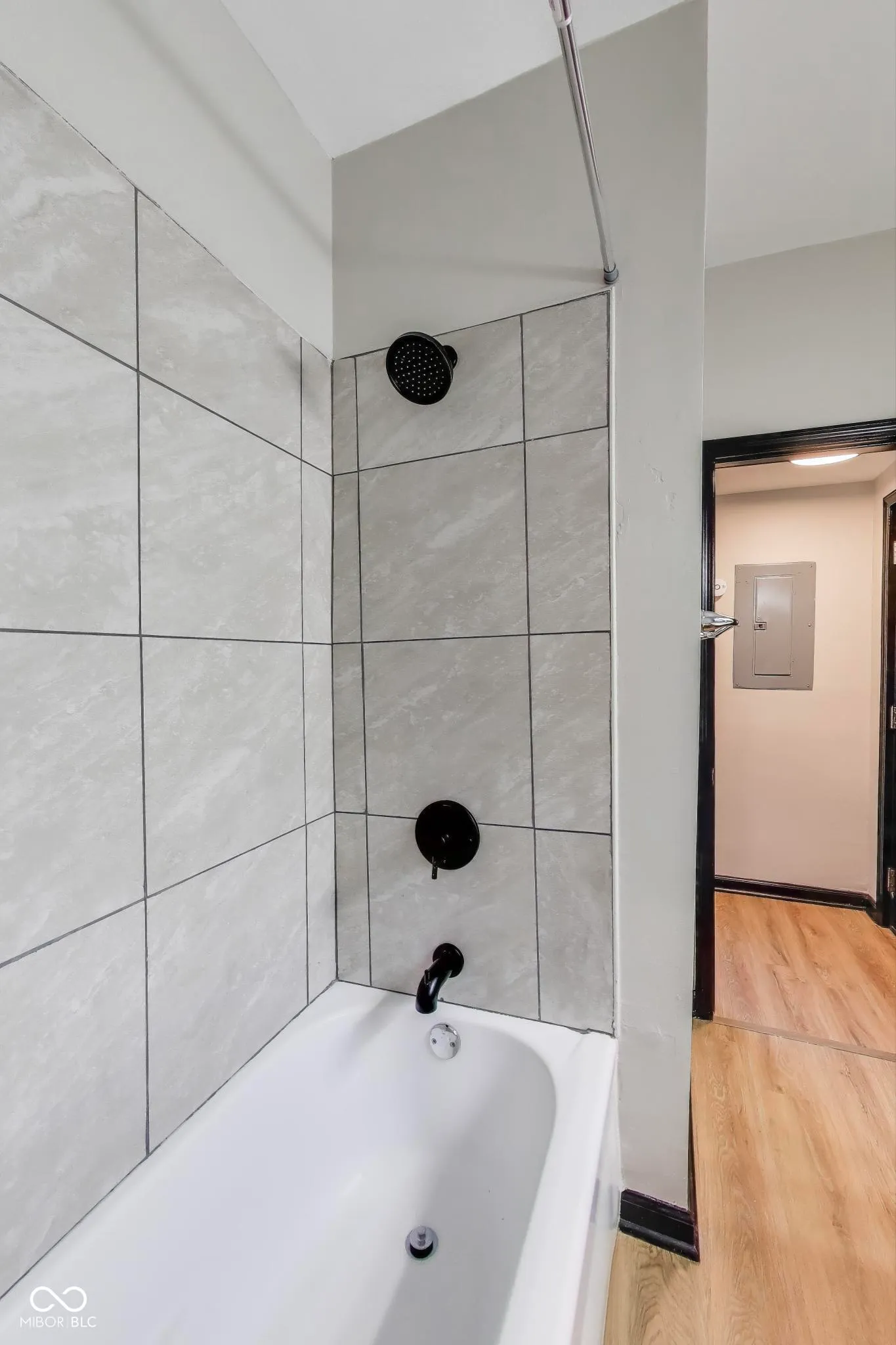 Indianapolis, Indiana 46225, United States, ,Residential,Active,222982