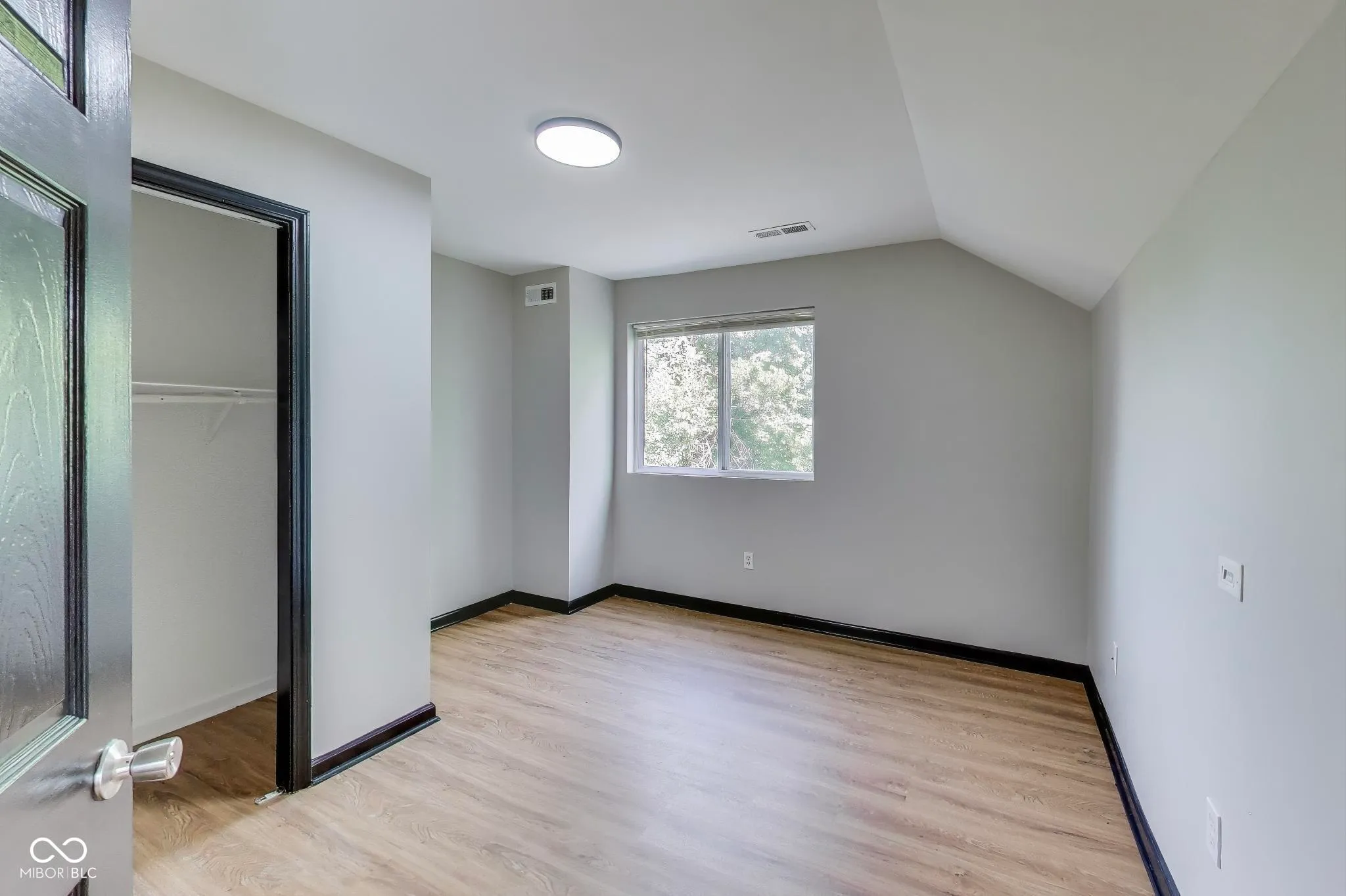 Indianapolis, Indiana 46225, United States, ,Residential,Active,222982