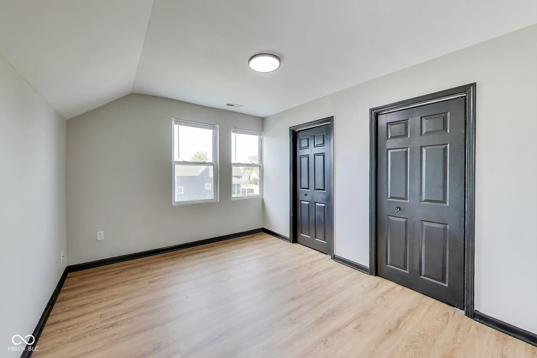 Indianapolis, Indiana 46225, United States, ,Residential,Active,222982