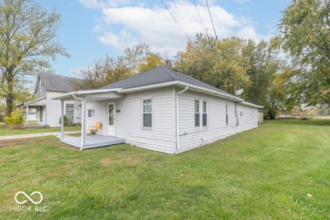 Photo of 2820 Brown Street, New Castle, IN 47362 (MLS # 22069934)