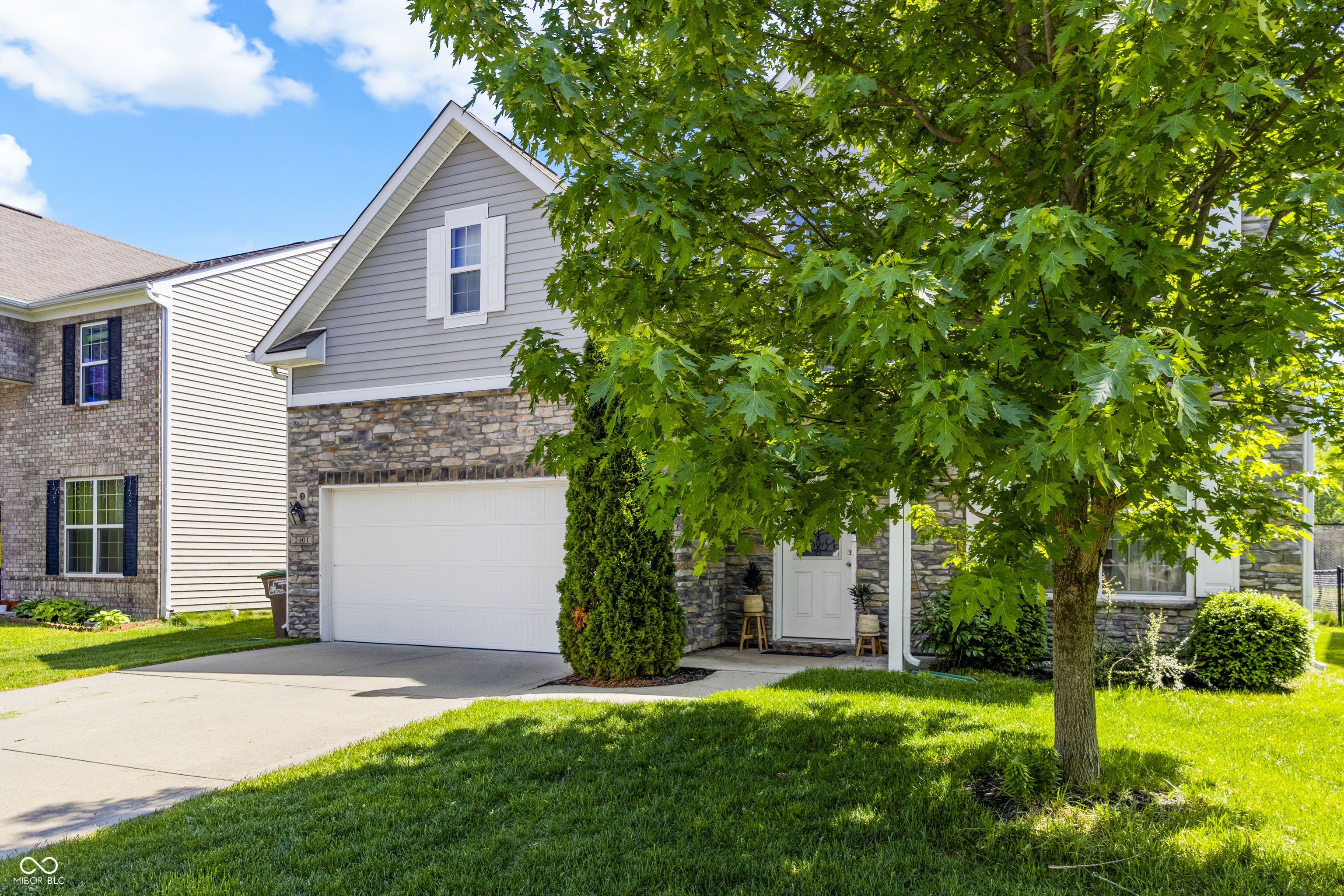 2101 Creek Bank Drive