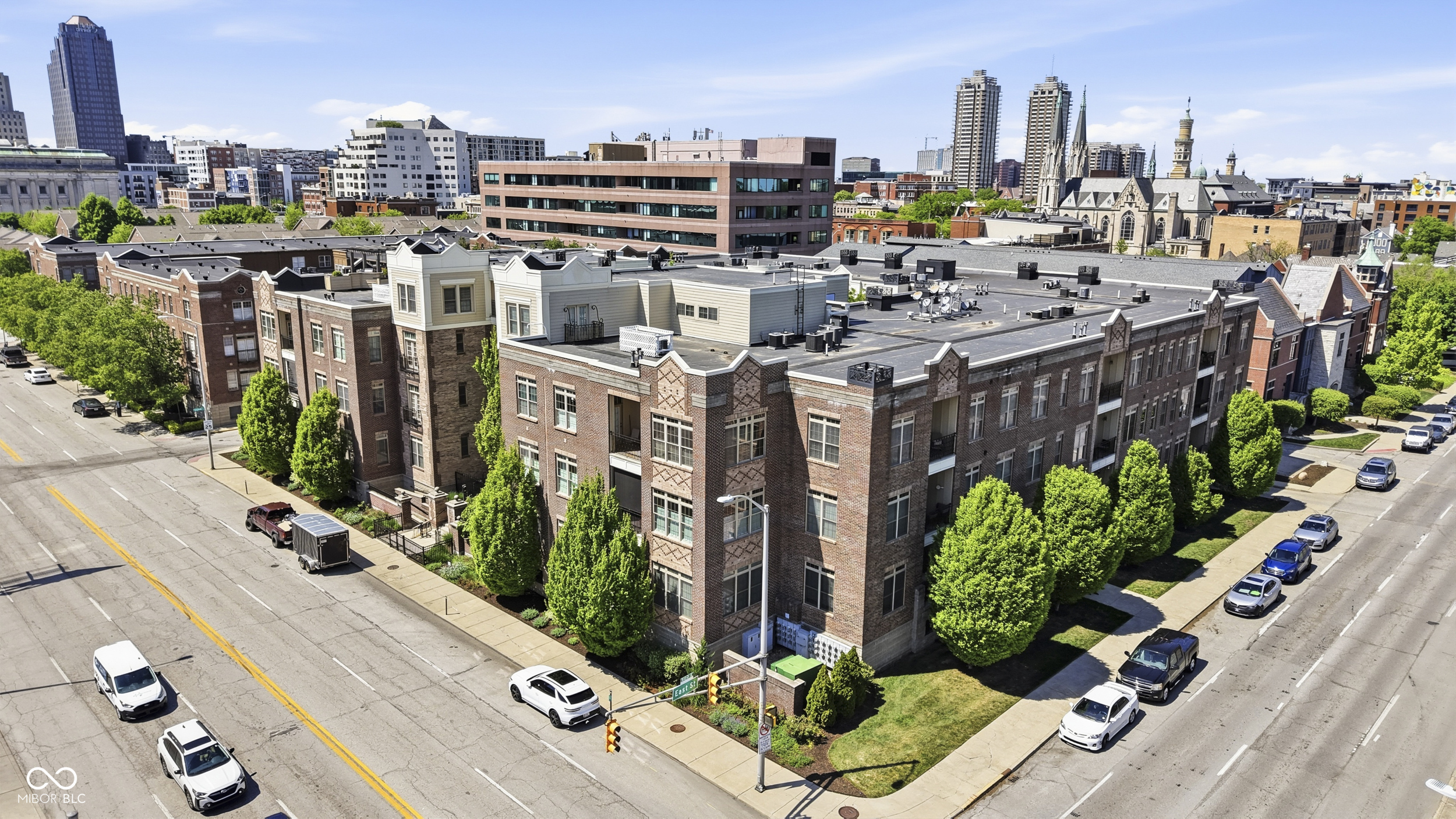 450 E Ohio Street 220