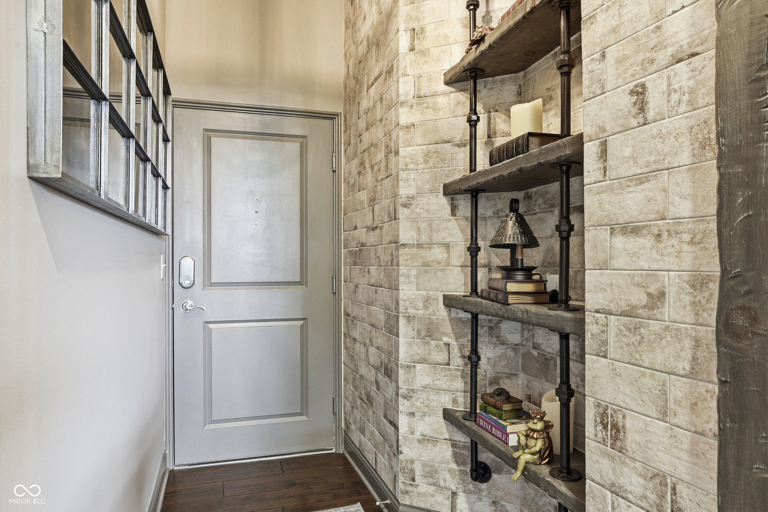 450 E Ohio Street 220