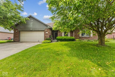 6629 Woodcrest Drive Avon IN 46123