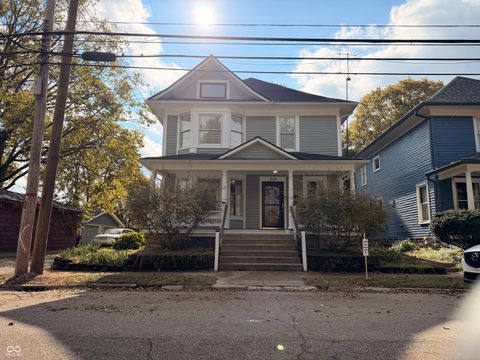 Photo of 319 15th Street, Columbus, IN 47201 (MLS # 22071277)