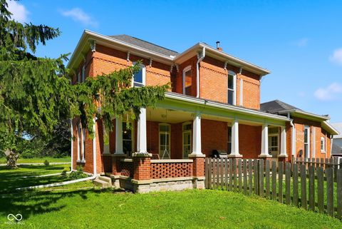Photo of 12808 W River Valley Road, Yorktown, IN 47396 (MLS # 22107994)