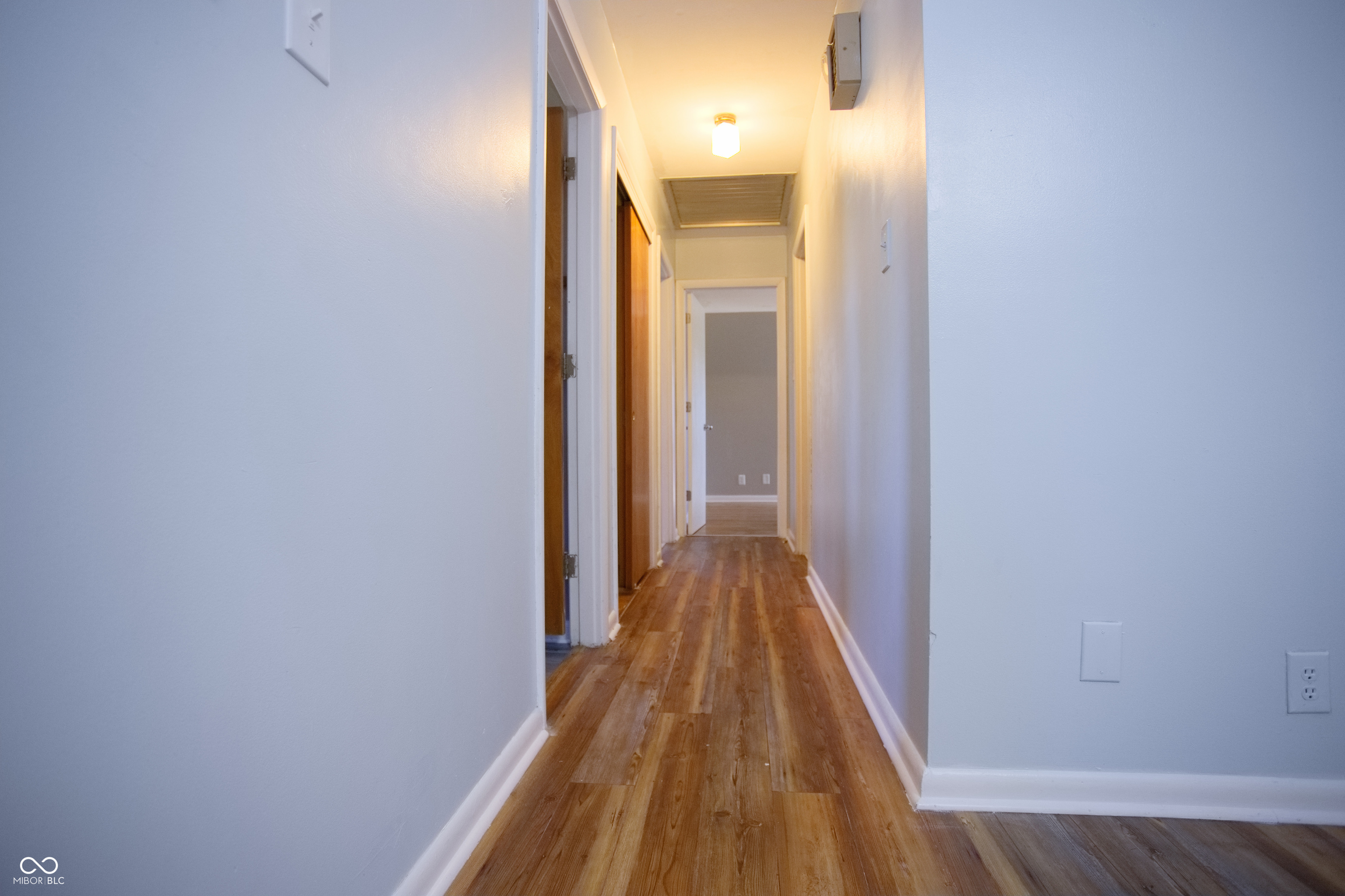 150 E Beechwood Lane